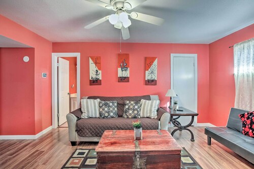 Spacious Home w/ Patio < 16 Mi to Dtwn Dallas