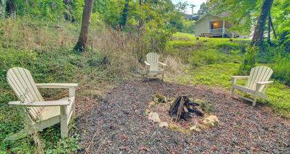 Welcoming Byrdstown Home: Walk to Main St!