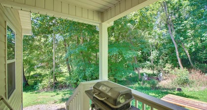 Welcoming Byrdstown Home: Walk to Main St!