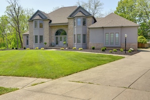 House (4 Bedrooms) | Interior - Spacious Refuge w/ Private Pool & Outdoor Bar! (Amherst)