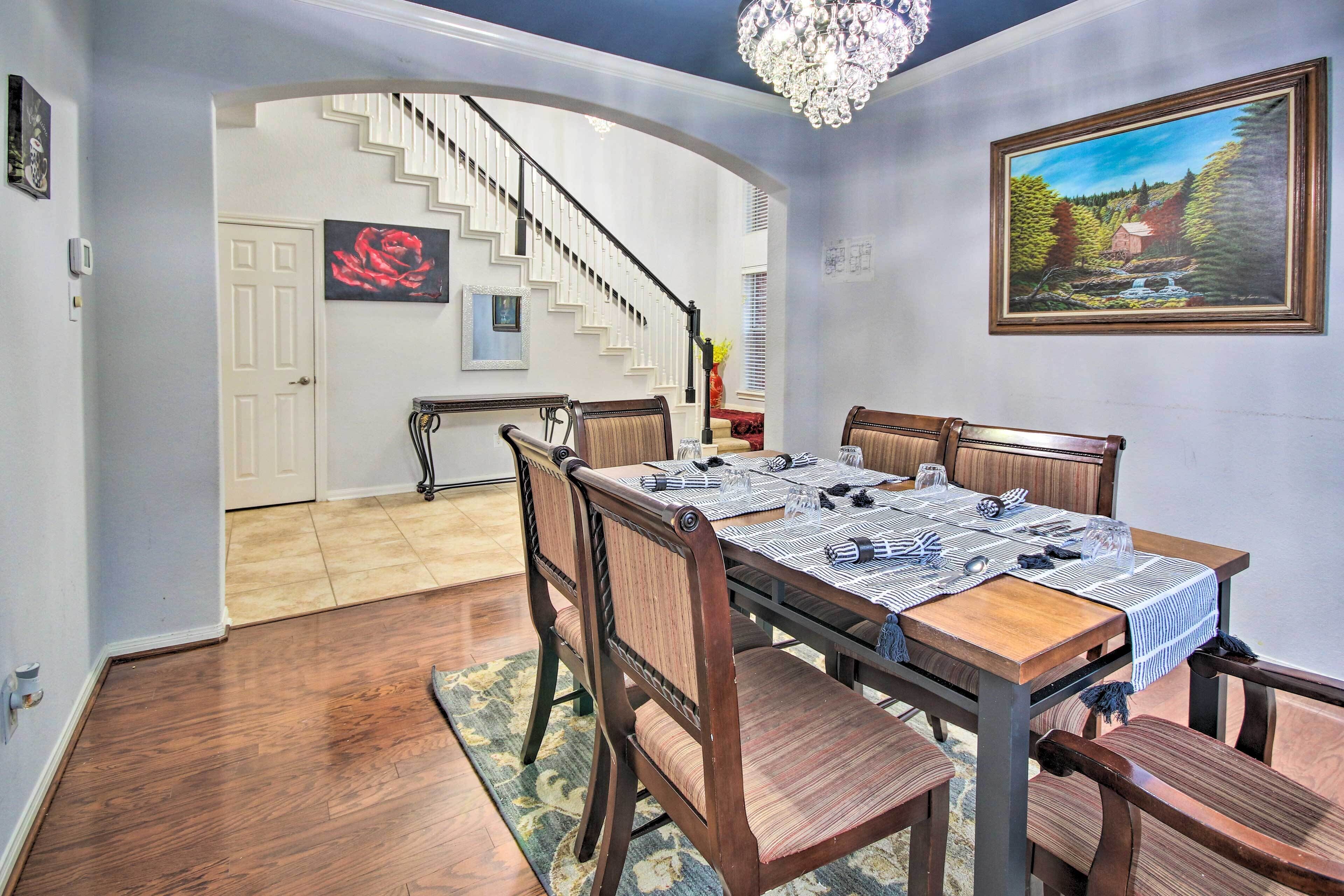 House (4 Bedrooms) | Interior