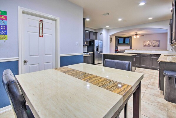 Interior - Spacious Richmond Home: Close to Parks & Shopping (Richmond)