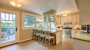 Rumah (4 Bedrooms) | Interior