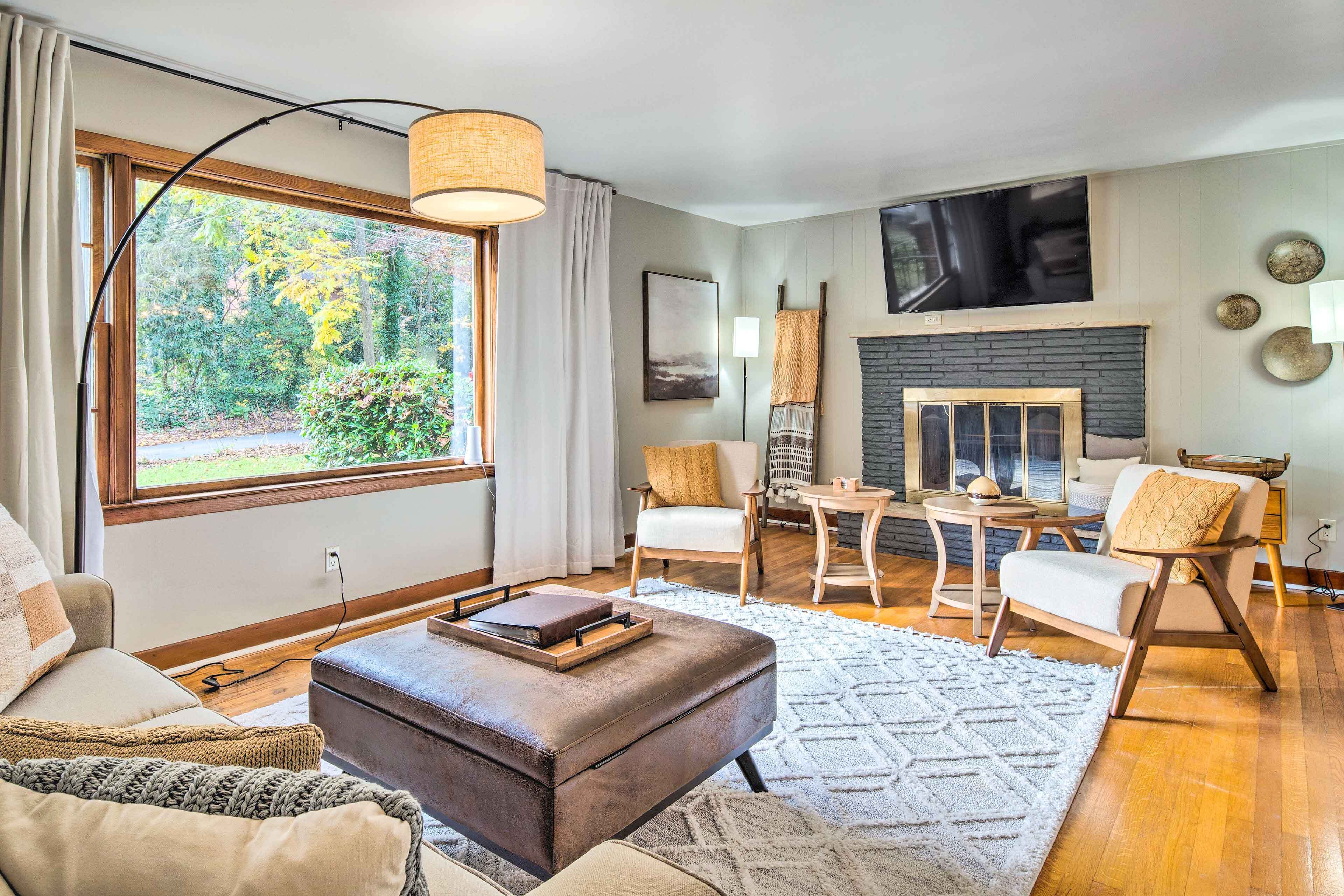 Lovely Hendersonville Home, Near Parks!