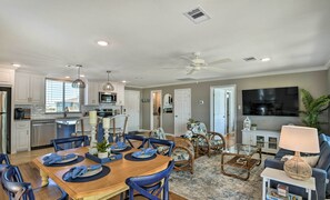 House (3 Bedrooms) | Interior - Surfside Beach Vacation Rental w/ Ocean Views (Freeport)