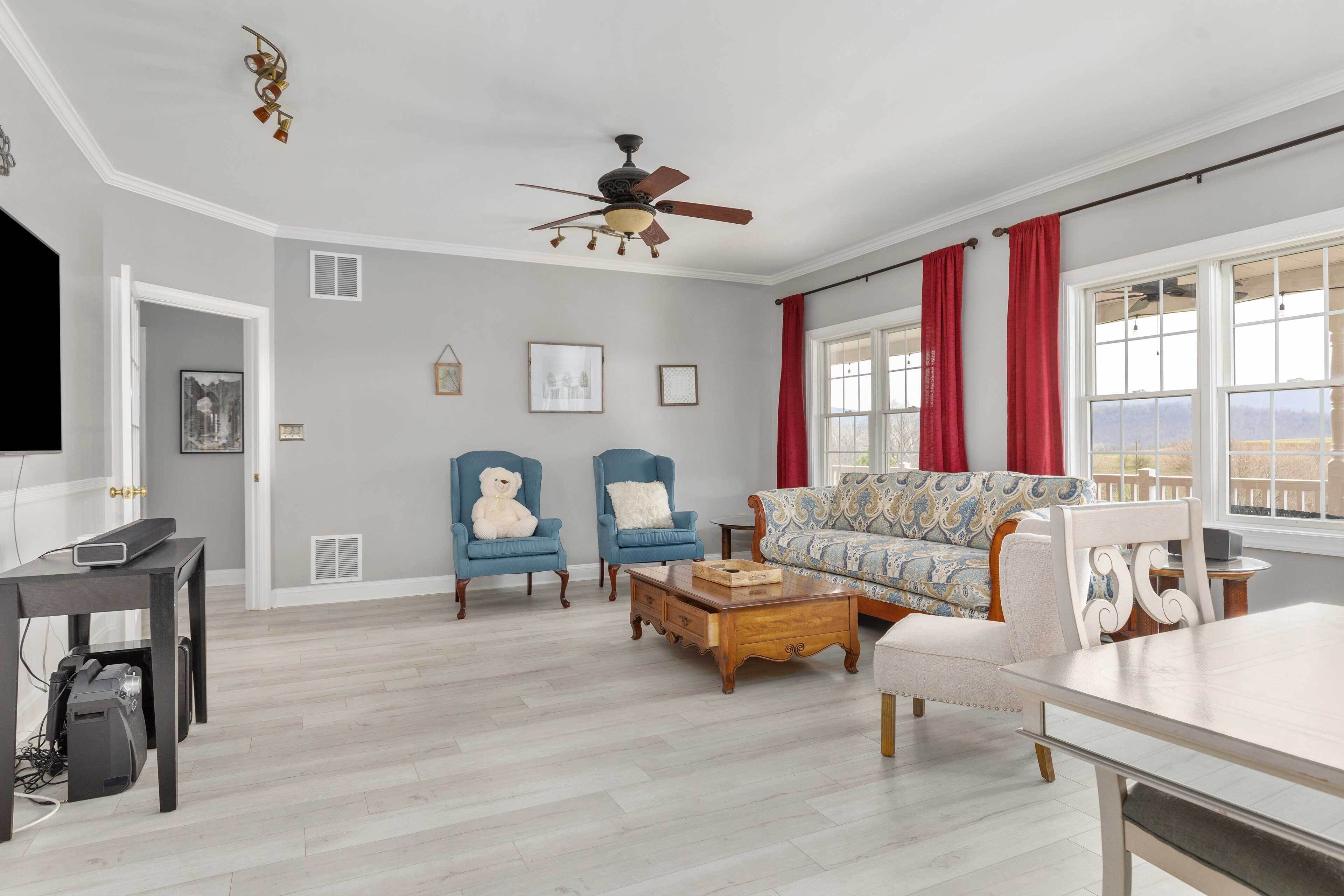 Vila (Multiple Bedrooms) | Interior