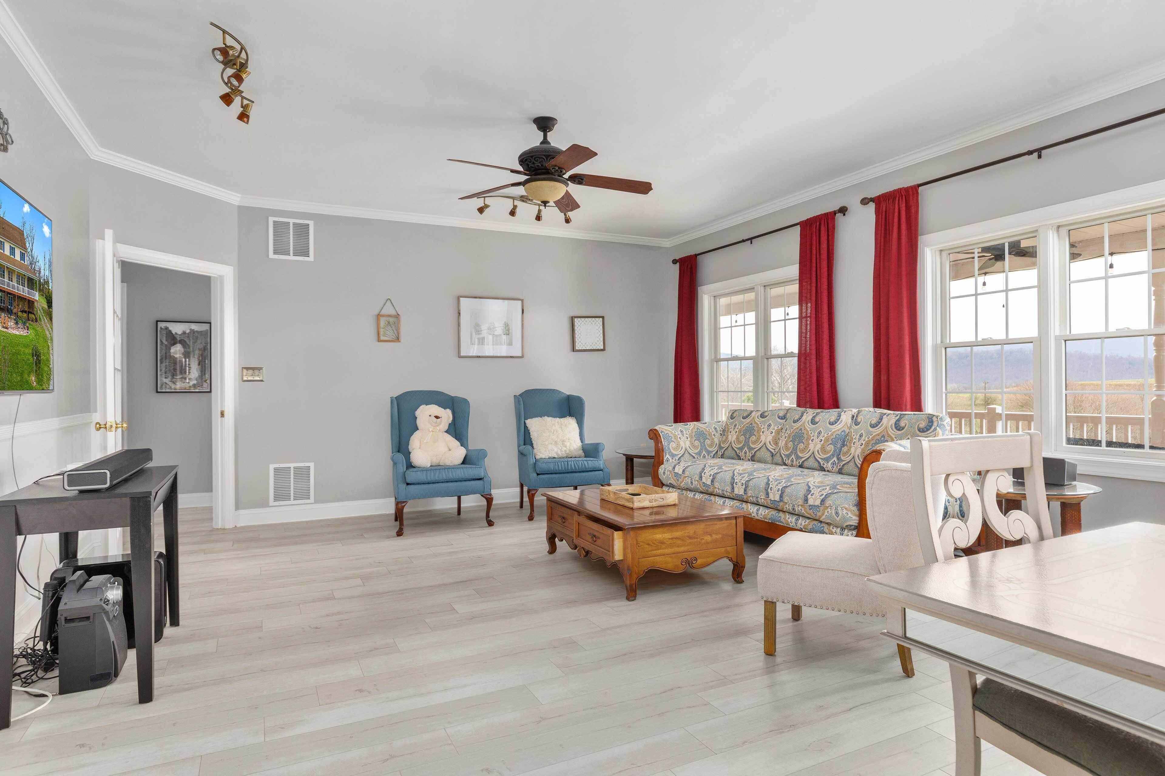 Vila (Multiple Bedrooms) | Interior