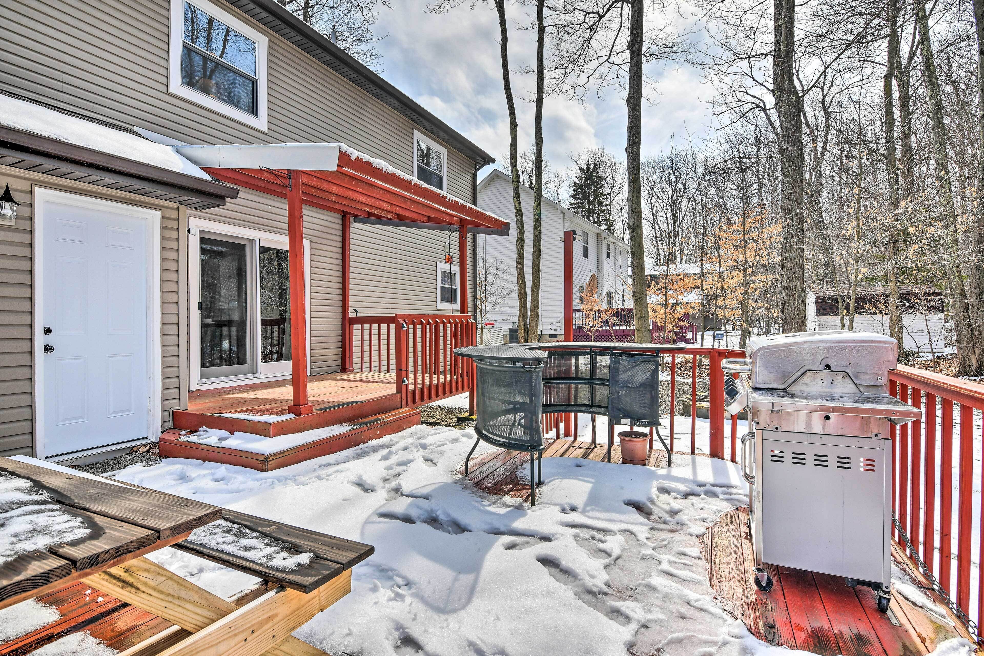 Updated Tobyhanna Home: Family & Pet Friendly