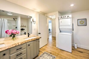 House (3 Bedrooms) | Interior - 3 Mi to Dutch Wonderland: Serene Home w/ Deck (Lancaster)