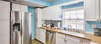 1 Block to Surfside Beach: Home w/ Deck!