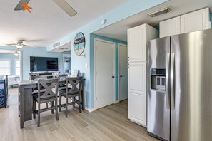 House (2 Bedrooms) | Interior - 1 Block to Surfside Beach: Home w/ Deck! (Freeport)