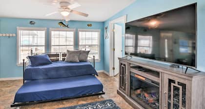 1 Block to Surfside Beach: Home w/ Deck!