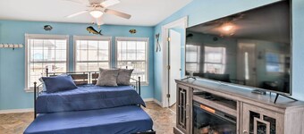 1 Block to Surfside Beach: Home w/ Deck!