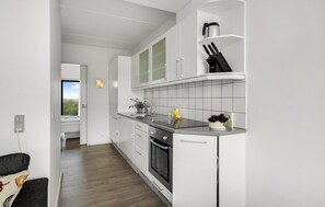 Kühlschrank, Ofen, Herdplatte, Geschirrspüler