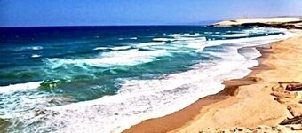 Apt Tamaris/Sidi Rahal sea view, feet in the water