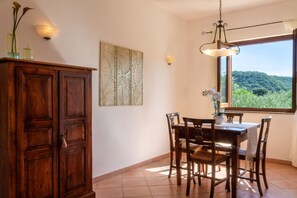 Dining - Su Trigu GF by All4sardinia  (Bari sardo)