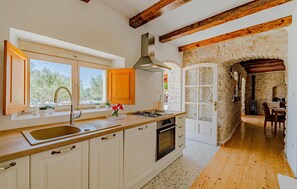 Fridge, oven, stovetop, dishwasher - 2 bedroom lovely home in Blato (Blato)