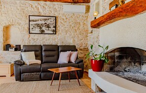 Fernseher, Kamin