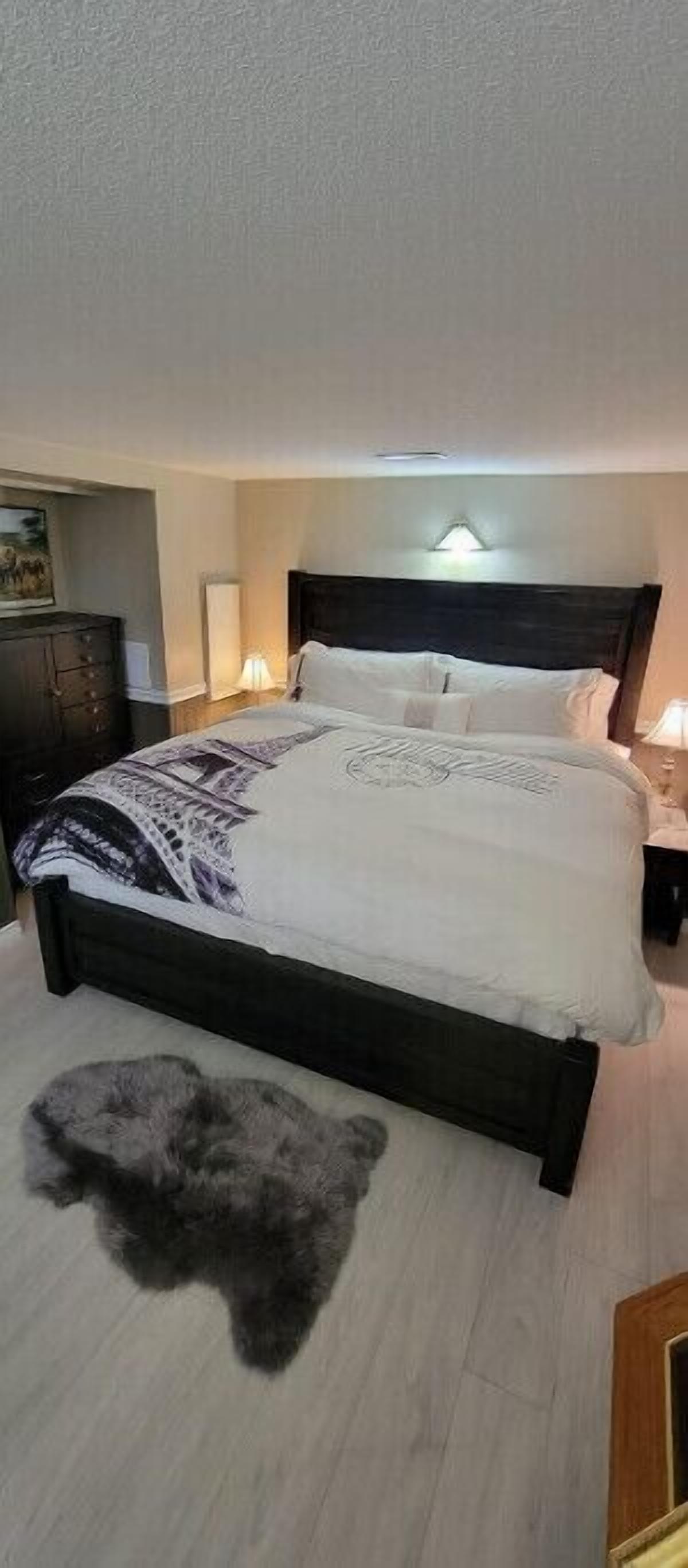 Prime Knox Mountain lake View Location Downtown