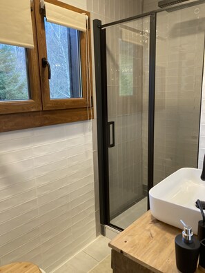 Shower, hair dryer, towels - Le Chalet du Coeur (Mittlach)