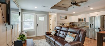 Lake Conroe Vacation Rental 1/2 Mi to Boat Launch!