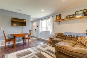 TV - 12 Mi to Denver: Golden Vacation Rental! (Golden)