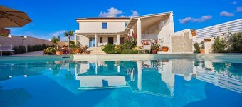 Villa Pomelia by Xenia Sicily Villas
