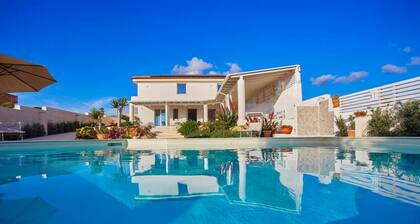 Villa Pomelia by Xenia Sicily Villas