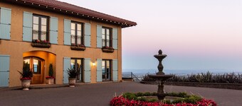 Black Walnut Inn & Vineyard