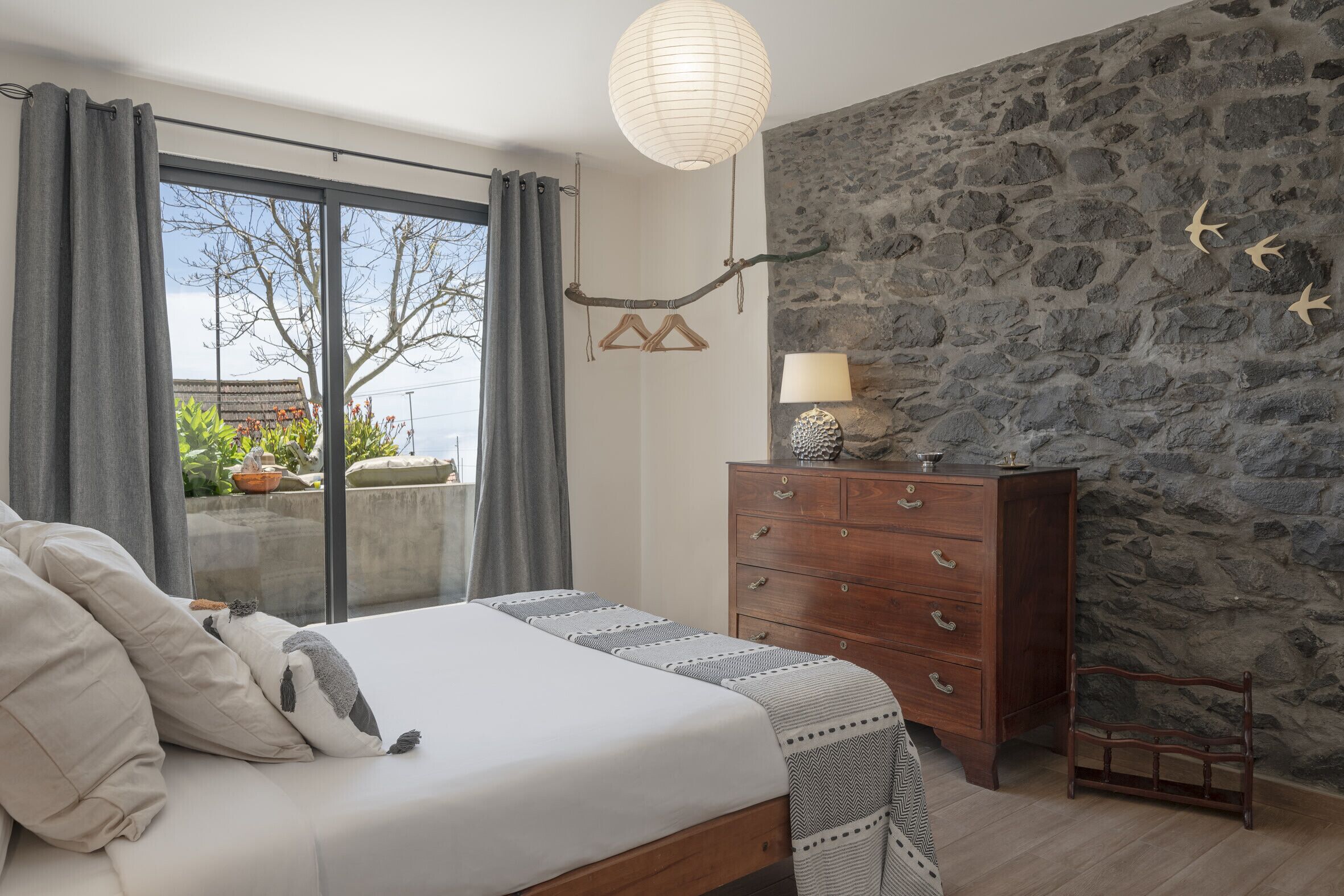 2 slaapkamers, een strijkplank/strijkijzer, wifi, beddengoed