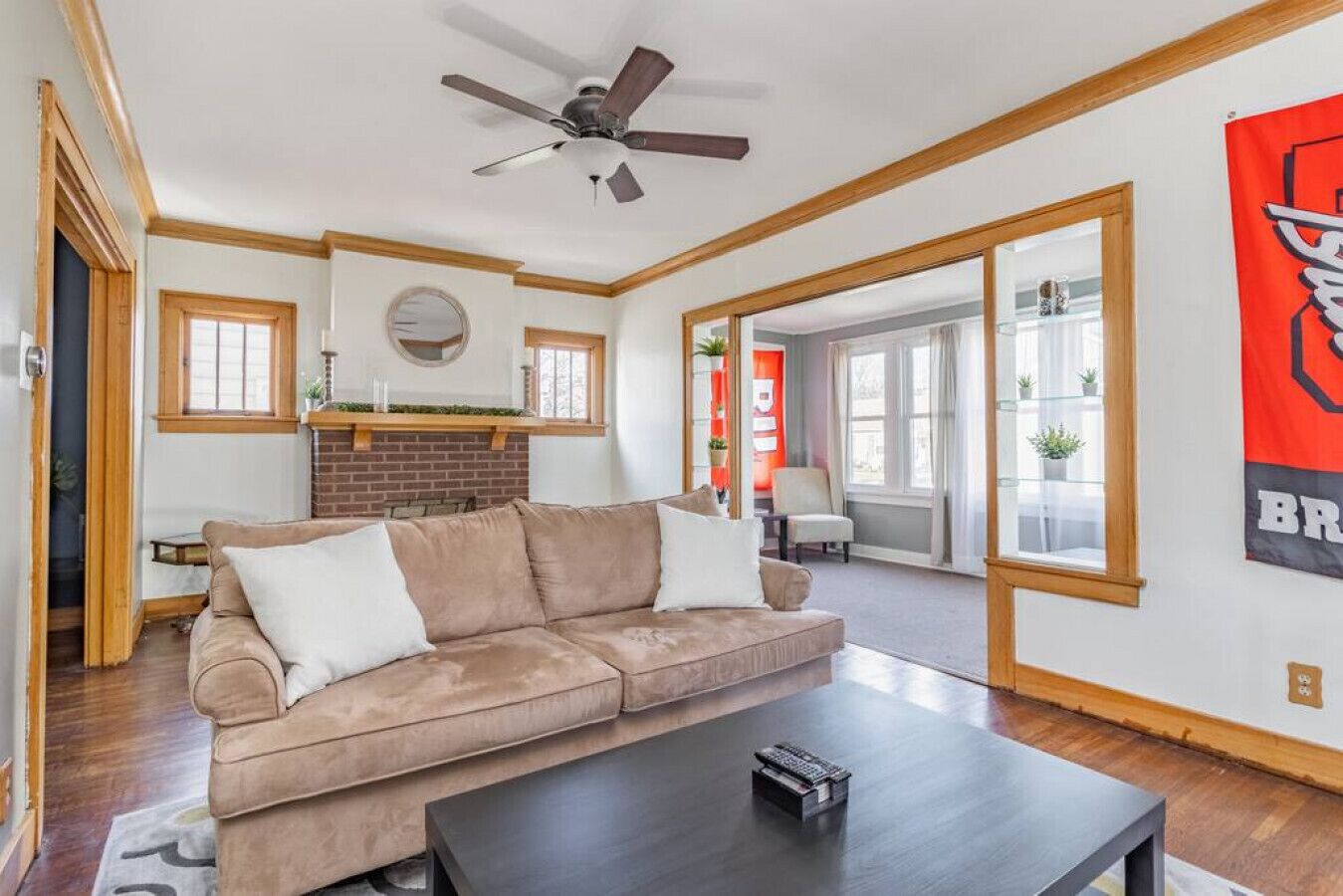 Télévision, baby-foot