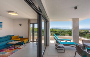 Interior - Beach front apartment in Malinska (Malinska)