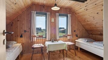 3 Schlafzimmer, Reisekinderbett, kostenloses WLAN