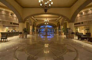 Lobby - VILLA DEL ARCO BEACH RESORT & SPA #1 (Cabo San Lucas)