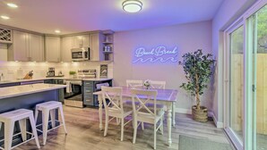 Căn hộ (3 Bedrooms) | Mặt tiền nơi lưu trú