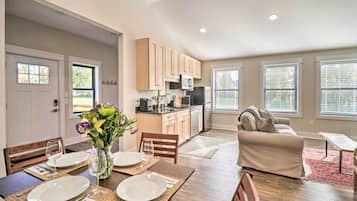 Apartment (1 Bedroom) | Interior