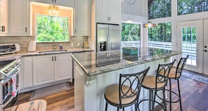 Brookeland Resort Cabin w/ Golf + Lake Access