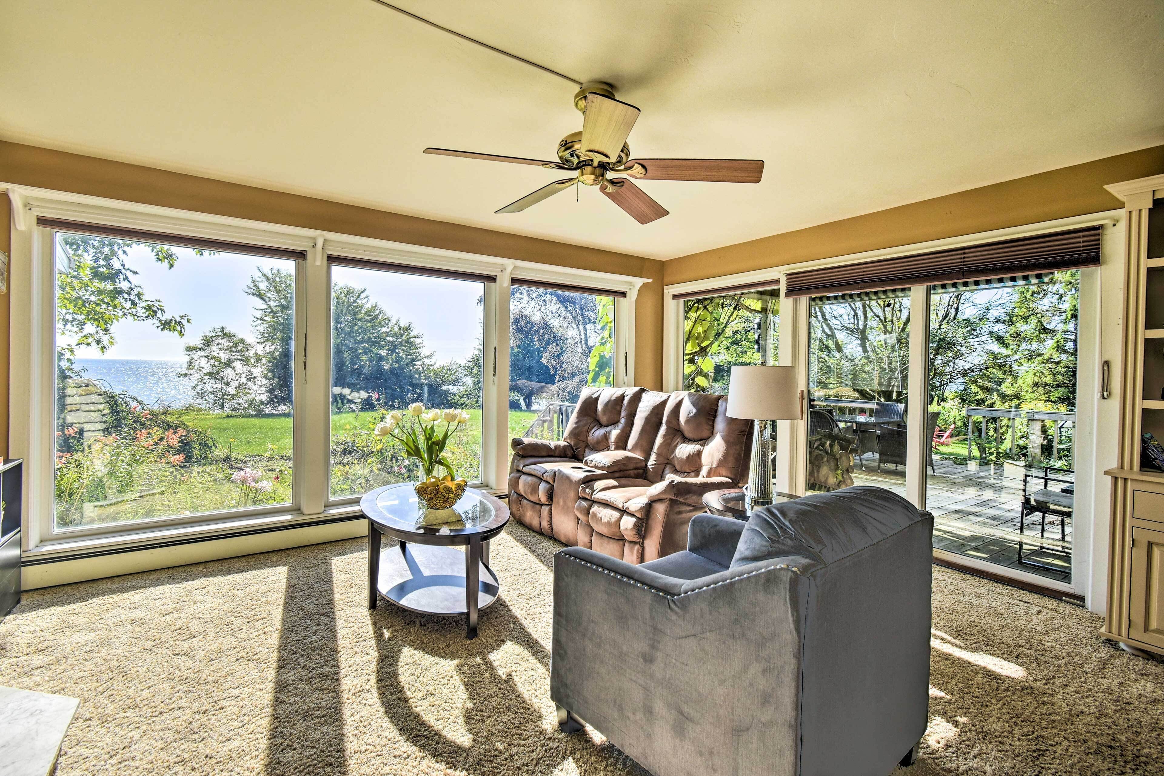 Algoma Lake Retreat w/ BBQ Grill, Yard & Fire Pit!