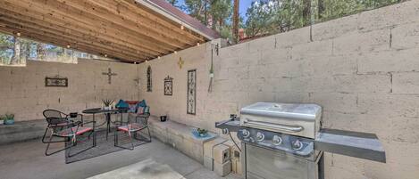 House (3 Bedrooms) | Front of property