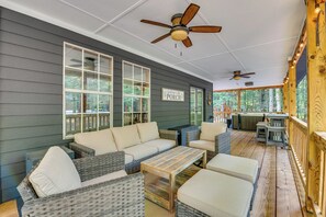 House (4 Bedrooms) | Interior