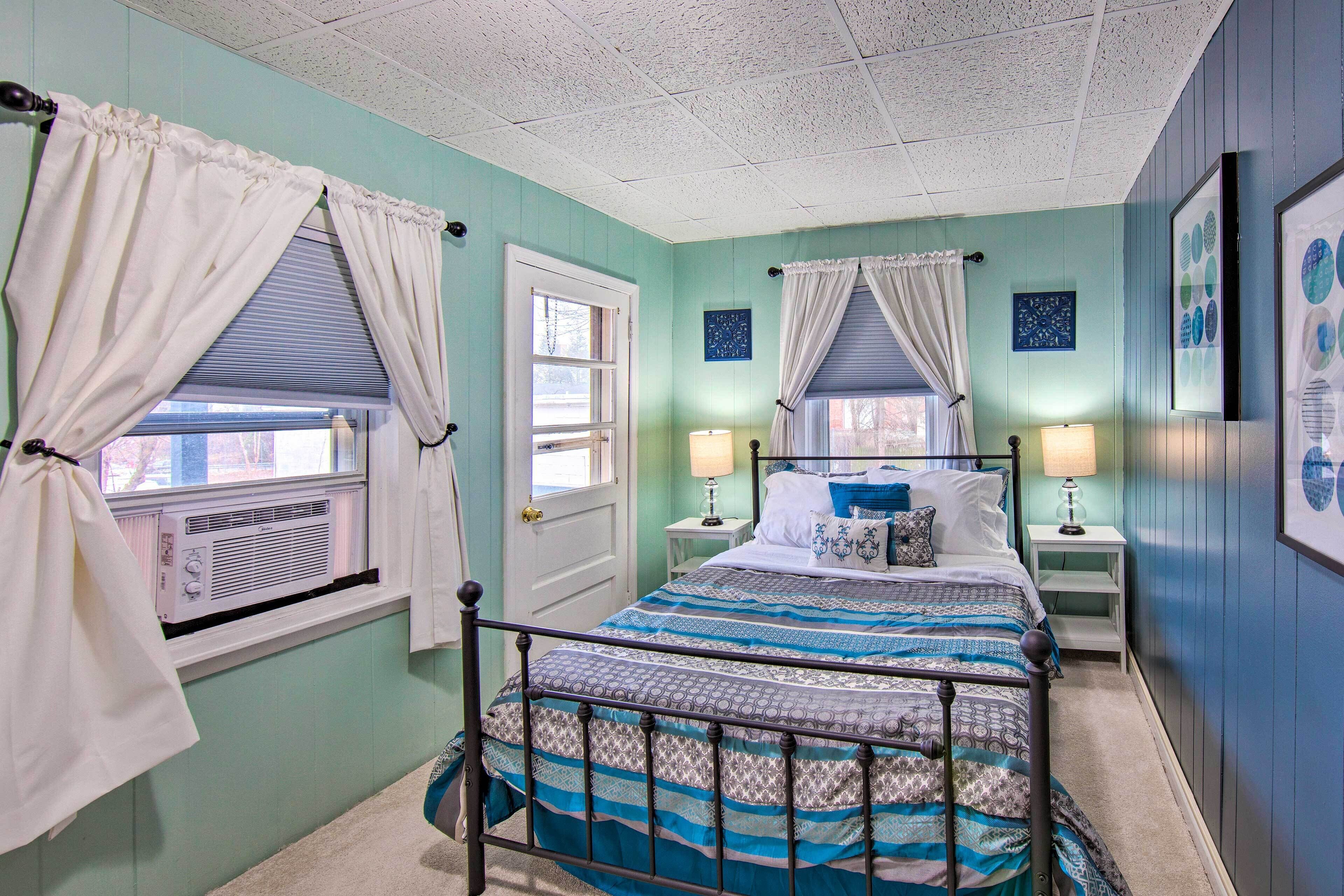 Central Lancaster Home < 1 Mi to Downtown!