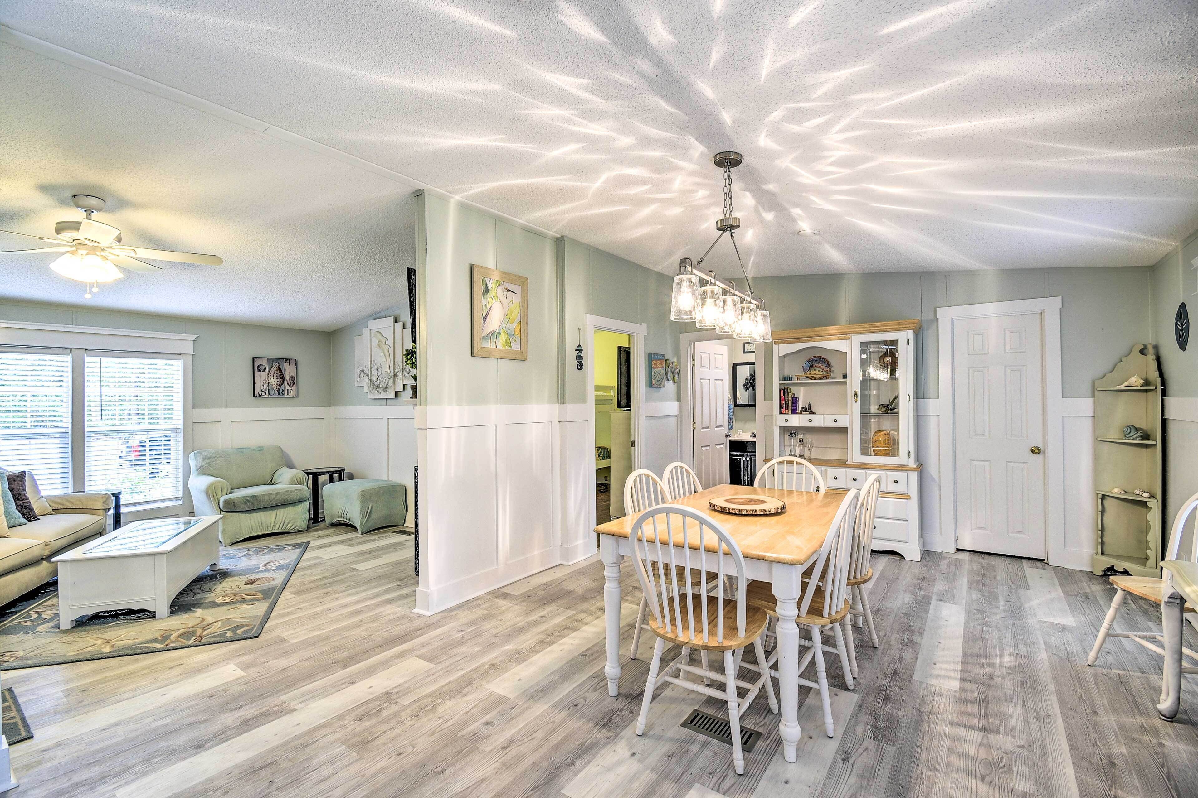 Charming Supply Home < 2 Mi to Holden Beach!