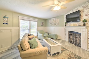 House (2 Bedrooms) | Interior