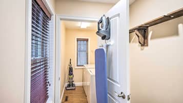 Rumah (4 Bedrooms) | Interior