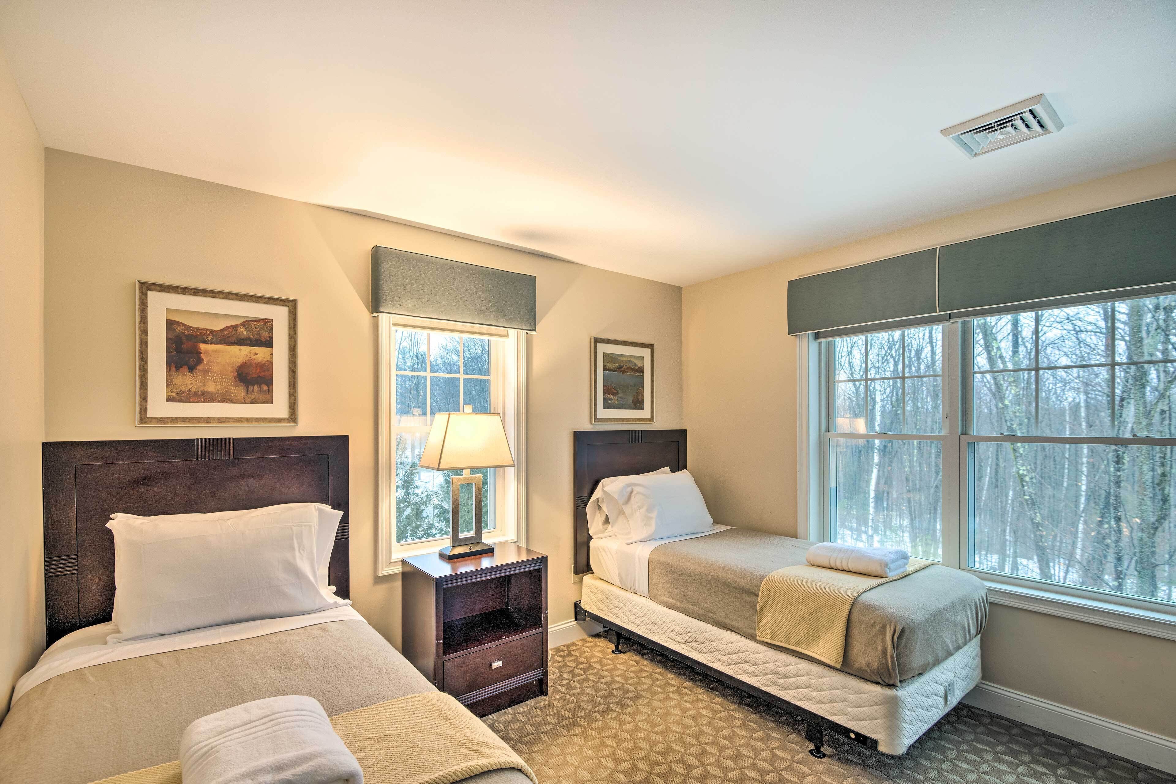 Charming Home w/ Grill - 2 Mi to Cranmore Mtn