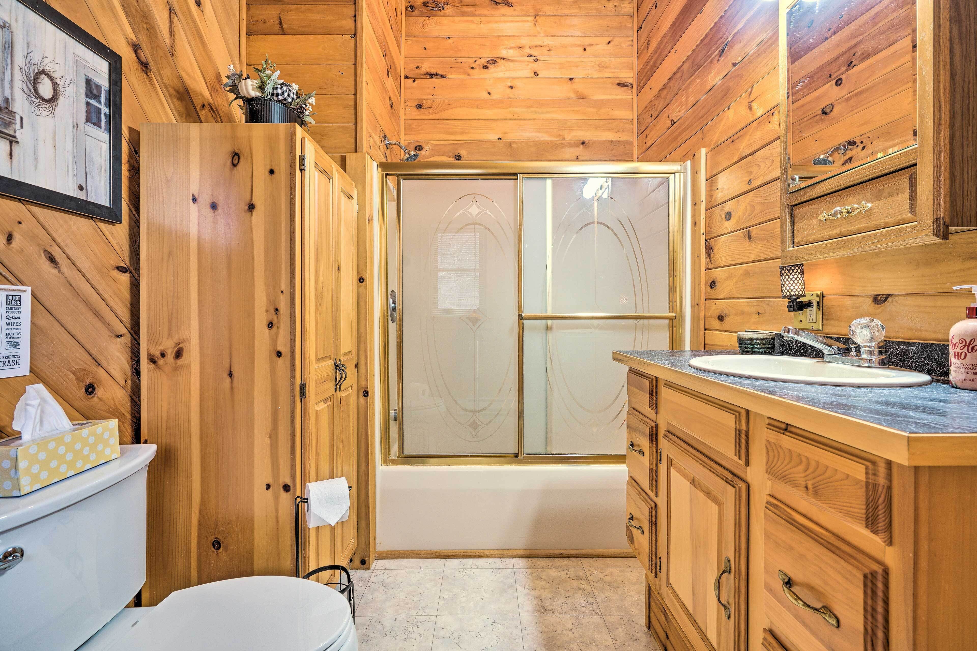 House (2 Bedrooms) | Interior