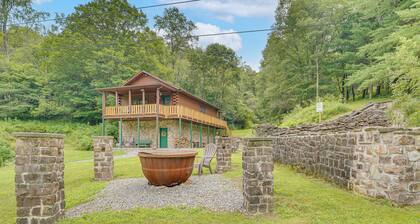 Charming Austin Cabin on 96 Acres of Land!