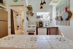 Cottage (2 Bedrooms) | Interior