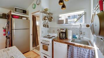 Cottage (2 Bedrooms) | Interior