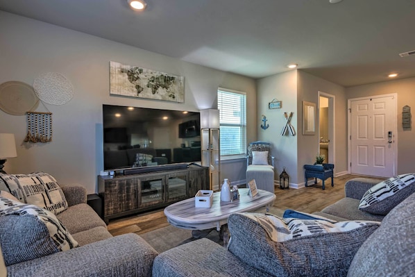 House (4 Bedrooms) | Interior